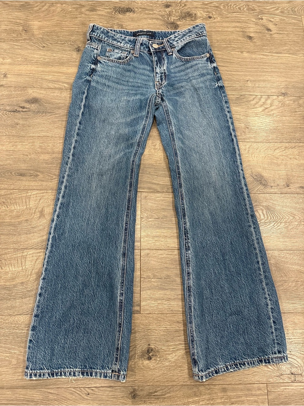 **+SOLD***Wore Once! Aeropostale Women's Medium Blue Wide Leg Jeans